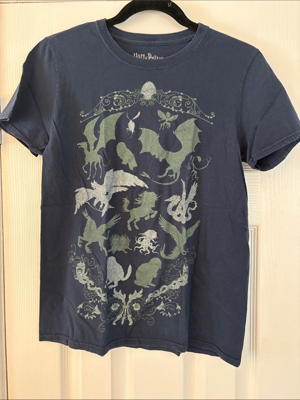 Harry Potter Magical Creatures Navy Graphic Tee Women's Size S 100% Cotton